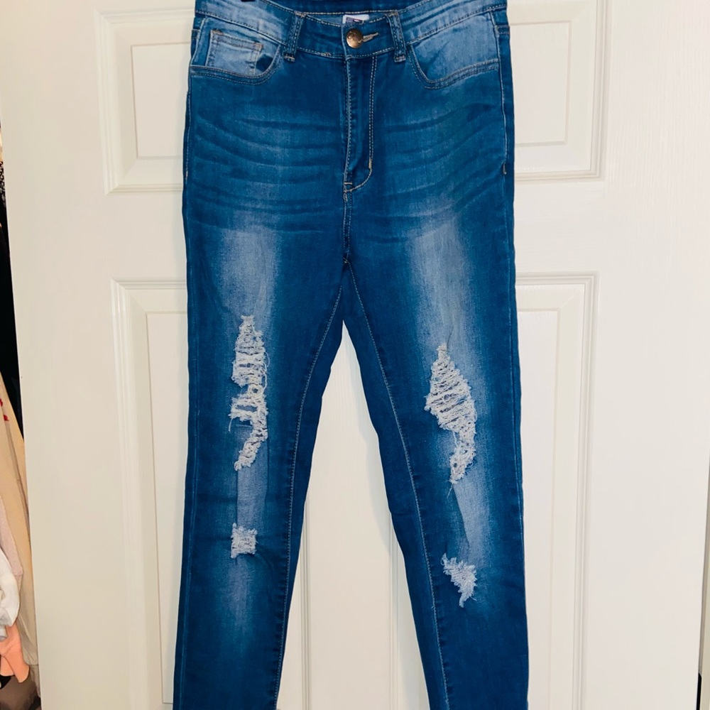 High waisted jeans
